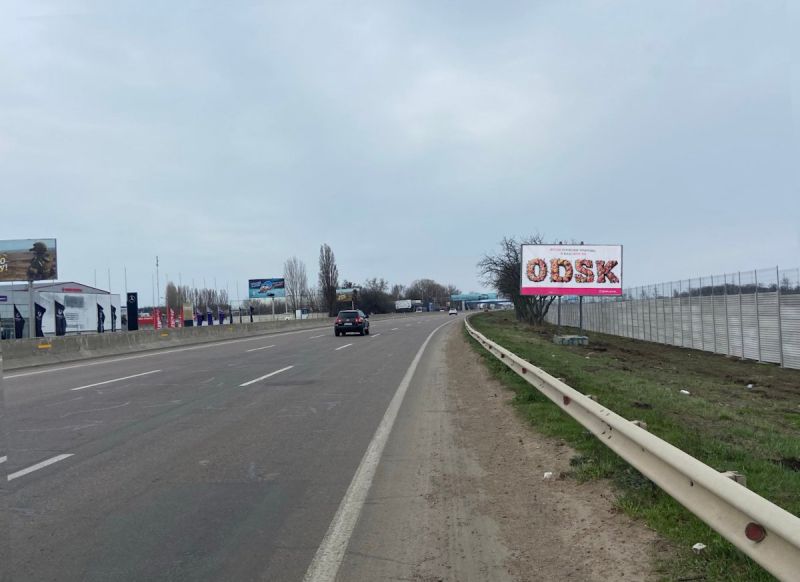 Билборд/Щит, Трассы, Київська траса транспорт прямує в Київ Навпроти Mersede, KIA, Сервісний центр МВС, Нова Пошта