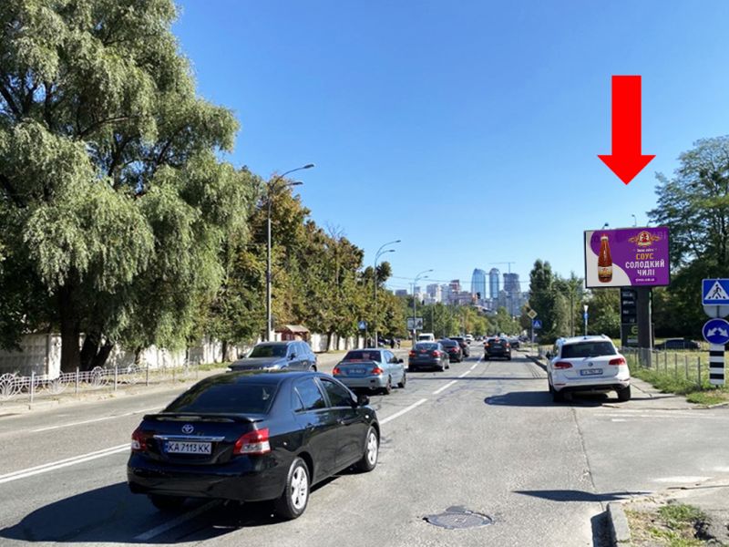 Білборд/Щит, Київ, Брожка вул. (колиш. Кіровоградська вул.), 21, біля АЗС "Окко", в бік вул. Грінченка