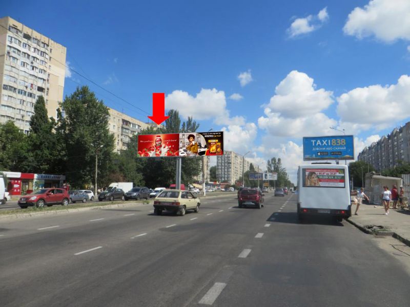 Роллер/Призматрон, Одесса, Палія вул. (кол. Дніпропетровська дорога), 100 / Заболотного вул., роздільник, біля супермаркетів "Ельдорадо", "Сільпо", з центру, ліва