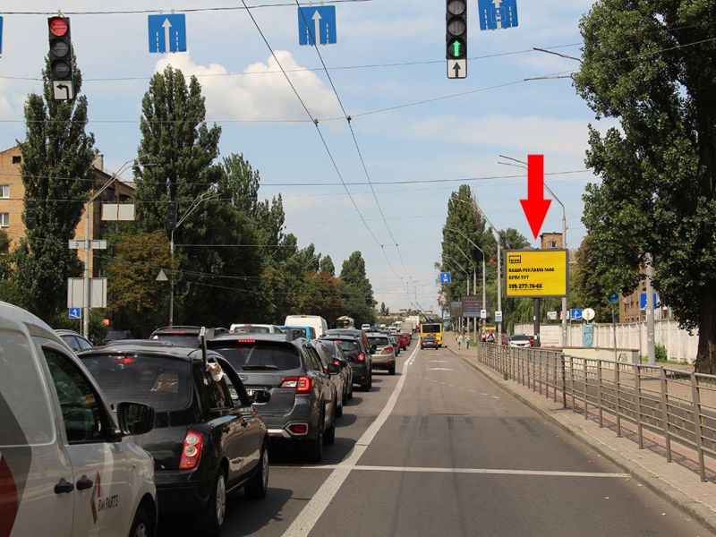 Led екран/Відеоборд, Київ, Теліги вул., 2 - вул. Гонти, на світлофорі, в сторону ст. м. "Почайна", (ролик 10 сек, 1 вихід/1,5 хвилини)