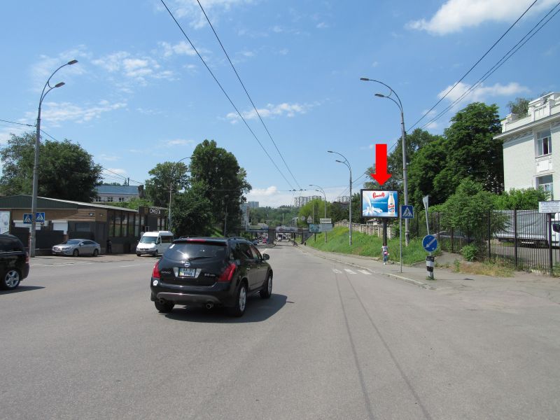 Led екран/Відеоборд, Київ, Федорова вул., 32 - вул. Ямська, в сторону вул. Протасов Яр, (ролик 10 сек, 1 вихід/3 хвилини)