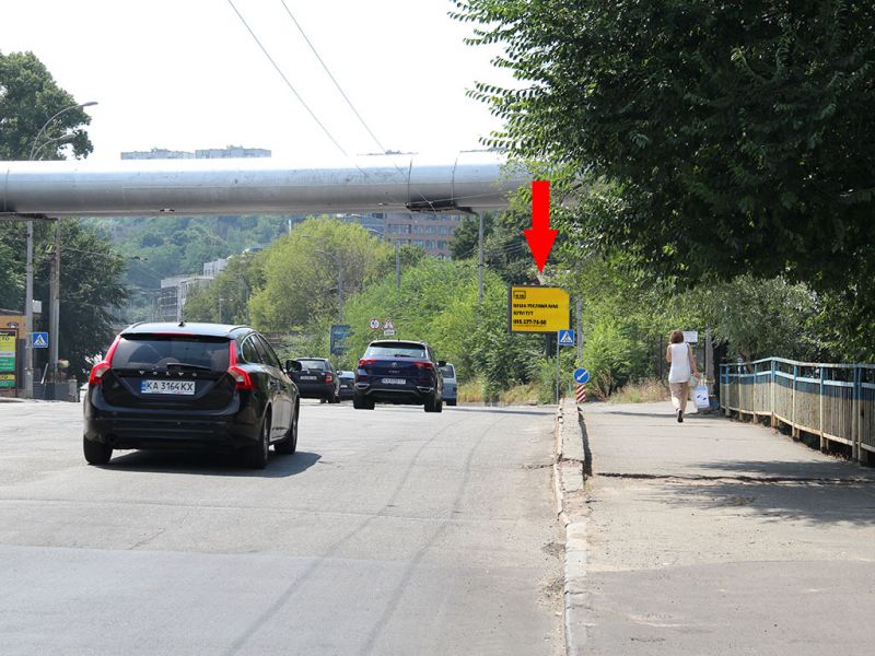 Led екран/Відеоборд, Київ, Федорова вул., 32 - вул. Ямська, в сторону вул. Протасов Яр, (ролик 10 сек, 1 вихід/1,5 хвилини)