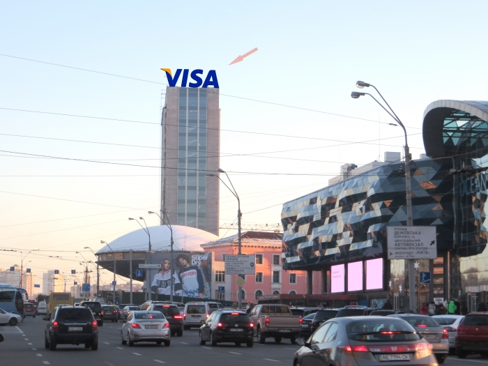 Дахова конструкція, Київ, Антоновича ул. 180 (вид на ТРЦ OCEAN PLAZA)