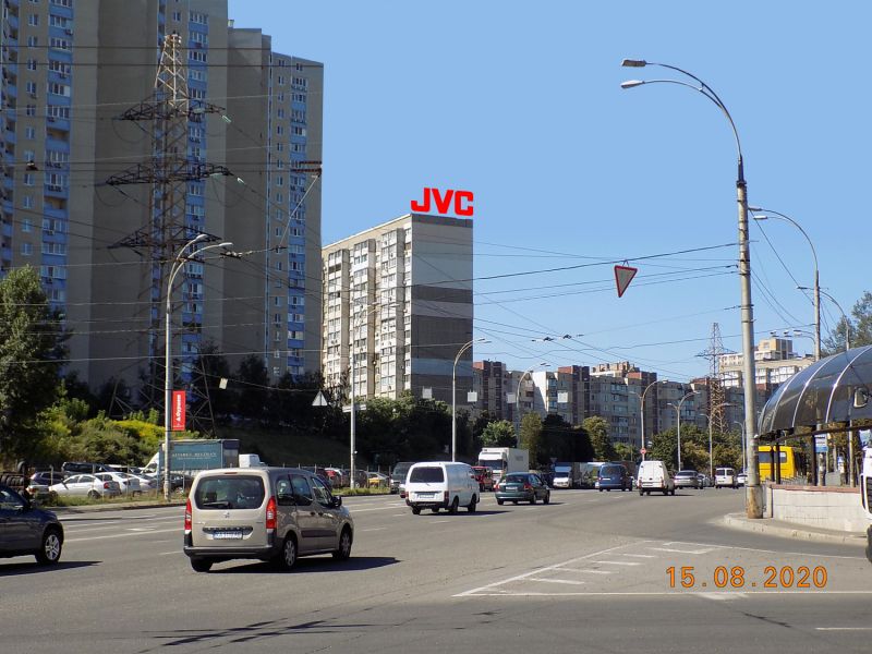 Крышная конструкция, Киев, Правди просп. 31 (у напрямку  ТРЦ Retroville)