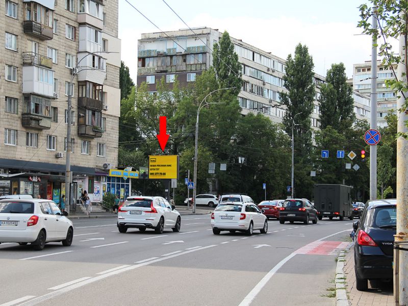 Білборд/Щит, Київ, Солом'янська вул., 10 - вул. Олексіївська, на світлофорі, в сторону Солом'янської пл.