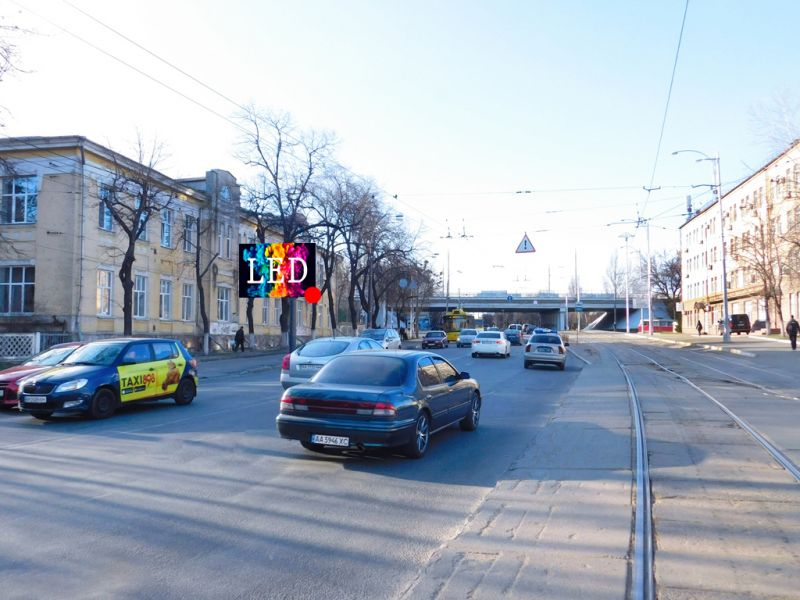 Led екран/Відеоборд, Київ, Кирилівська (Фрунзе) вул. 107, рух в напрямку вул. О. Теліги