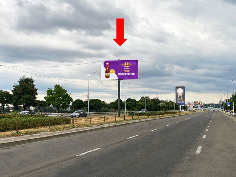 Led екран/Відеоборд, Київ, Оболонський пр., роздільник, між ст.м. "Оболонь" і ст.м. "Почайна", в сторону ст. м. "Почайна", (ролик 10 сек, 1 вихід/1,5 хвилини)