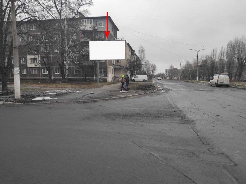 Билборд/Щит, Первомайск (Днеп. обл.), Pr002B,смт Першотравенськ, вул. Чайковського поблизу житлового будинку 18 ( вул. Шахтарської Слави )