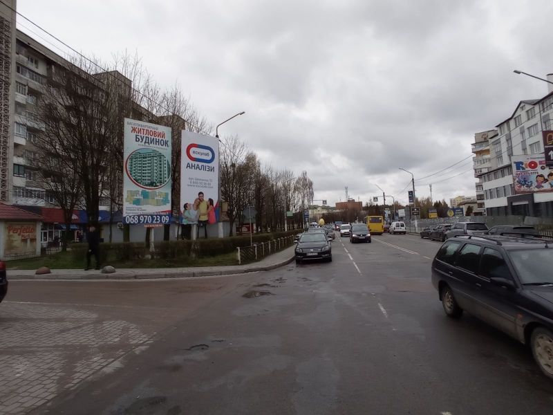 Билборд/Щит, Новояворовск, вул.Бандери 2 Навпроти орхідеї (пілон 1 )