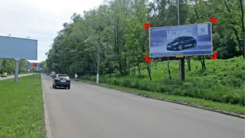 Билборд/Щит, Черновцы, вул. Ізмайлівська на підйомі перед камерою швидкості