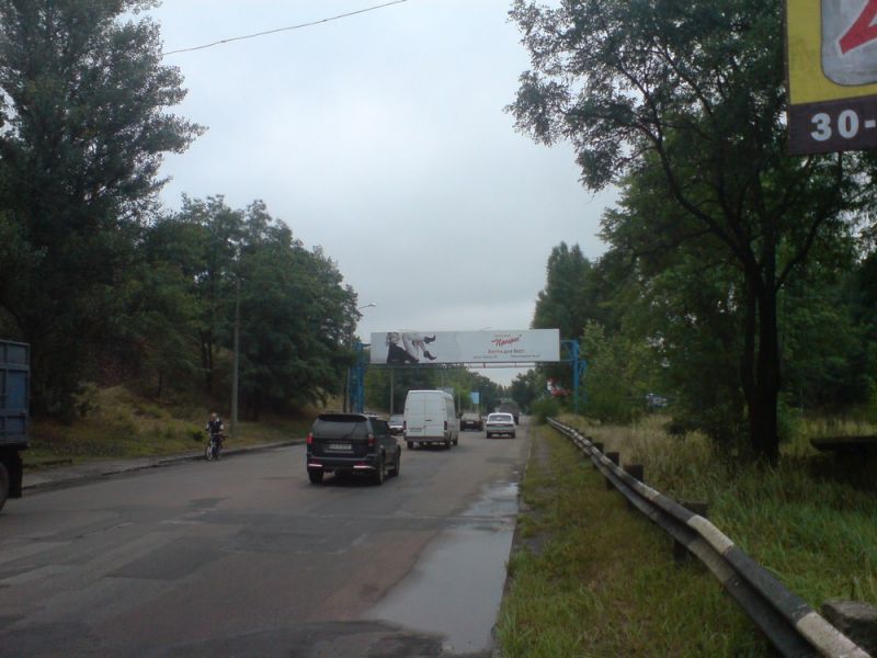 Арка/Реклама на мостах, Черкассы, Золотоніське шосе - вул. Лісова Просіка АРКА  (в'їзд в місто)