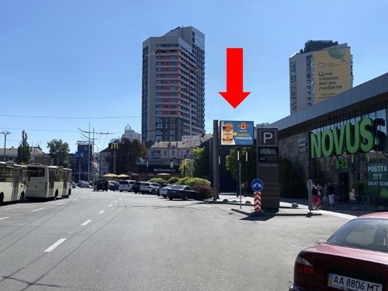 Скрол/Сітіборд, Київ, Кирпи 5-Б, біля супермаркету Novus, McDonald's, навпроти Південного залізничного вокзалу, в сторону вул. Липківського