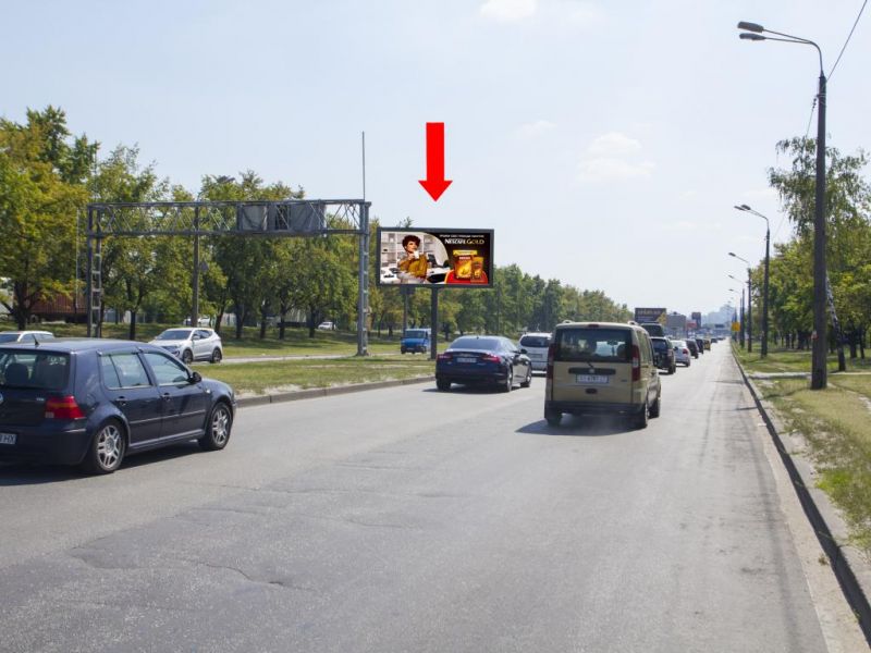 Скролл/Ситиборд, Киев, Богатирська вул., 5 - вул. Полярна, 200 м до світлофора, роздільник, в бік пр. Бандери, ст.м. "Почайна"