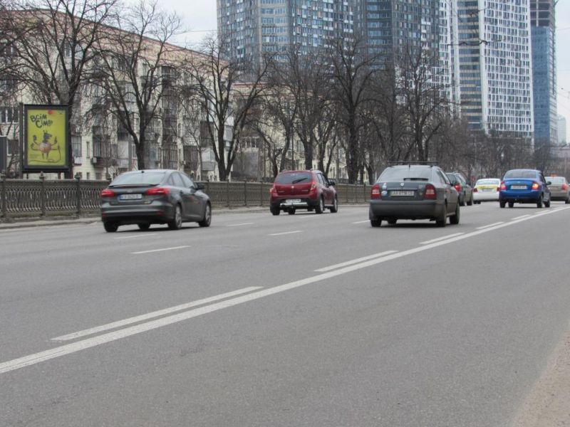 Скрол/Сітілайт, Київ, Перемоги 4 (бульвар), до КПІ