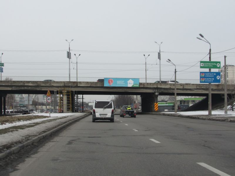 Реклама на мостах, Киев, вул. Богатирська - вул. Лугова  в напрямку м.Вишгород (1)