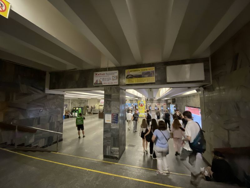 Реклама в метро/Беклайт, Киев, Площа Українських Героїв , Рекламне табло