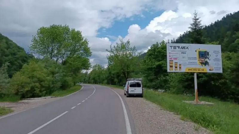 Билборд/Щит, Трассы, смт.Ясіня, виїзд з міста, в сторону м.Ів.Франківськ