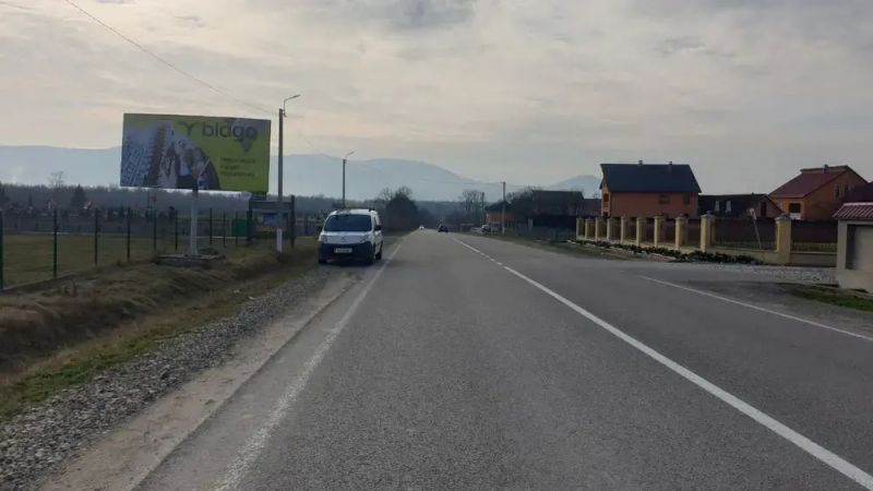Билборд/Щит, Трассы, с.Грушово,вул.Головна, біля стадіону, фітнес центр,  в сторону м.Мукачево