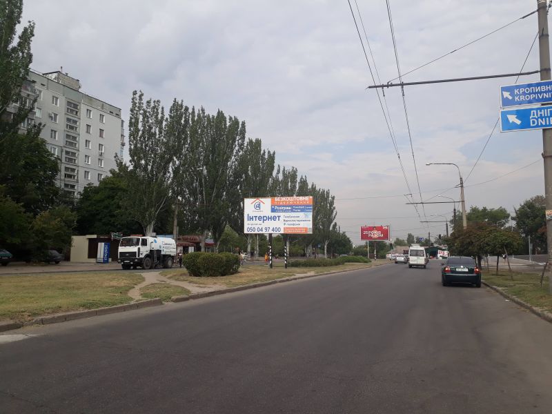 Билборд/Щит, Запорожье, вул.Парамонова-вул.О.Говорухи (Радгоспна)-Юридичний універ.