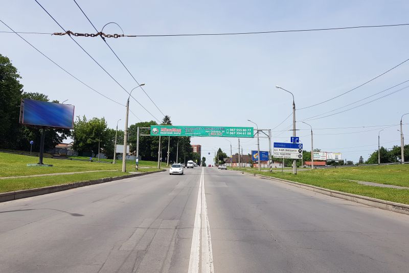 Арка/Реклама на мостах, Хмельницький, розв'язка вул.Кам'янецька - вул.Князя С.Хороброго - Львівське шосе. (зі сторони ринків) (від центру, на ринки)