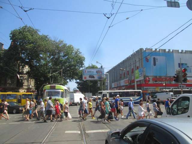 Роллер/Призматрон, Одесса, вул. Пантелеймонівська - Єкатериненська (Призма)