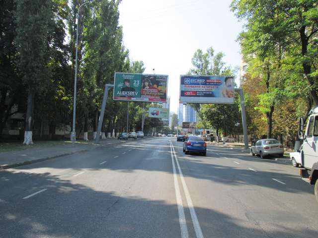 Роллер/Призматрон, Одесса, вул. Краснова, 13 (з міста ліва Призма)