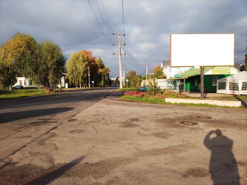 Білборд/Щит, Миргород, на розі вулиць Сорочинської та Космонавтів
