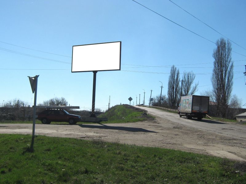 Билборд/Щит, Апостолово, В'їзд до міста, на перехресті біля моста