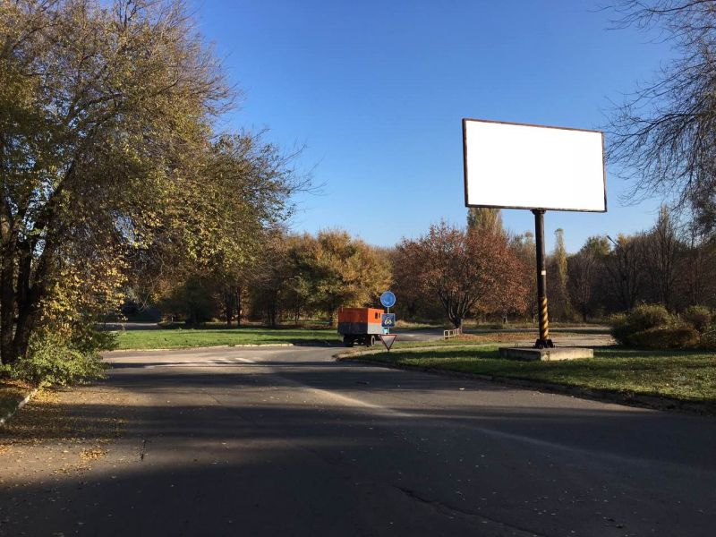 Білборд/Щит, Жовті води, вул. Маяковського, район колишнього ОКВЗН "ІП Стратегія"
