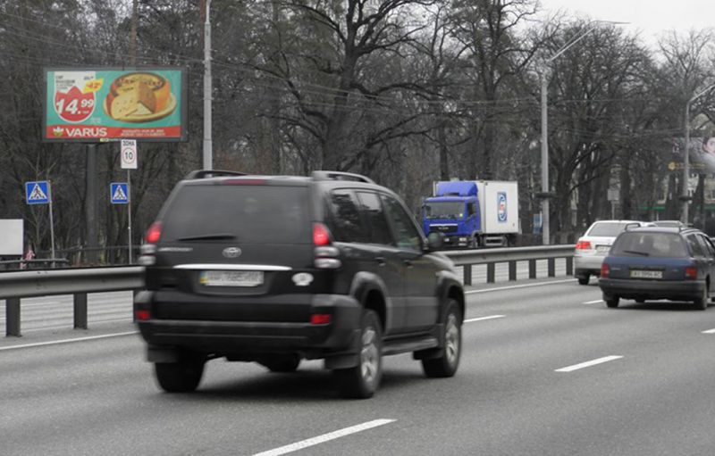 Скролл/Ситиборд, Киев, пр-т Перемоги 134/автосалон "Інфініті" на пл Перемоги  (В1) СКРОЛЛЕР