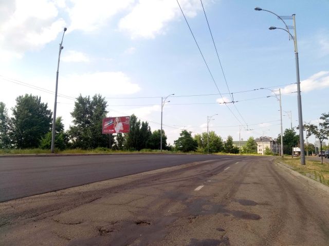 Білборд/Щит, Київ, Драйзера Т. вул., 46 (напроти)