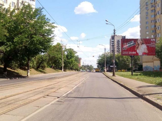 Білборд/Щит, Київ, Славгородська вул., 4 - 100 м. до Тростянецької вул.